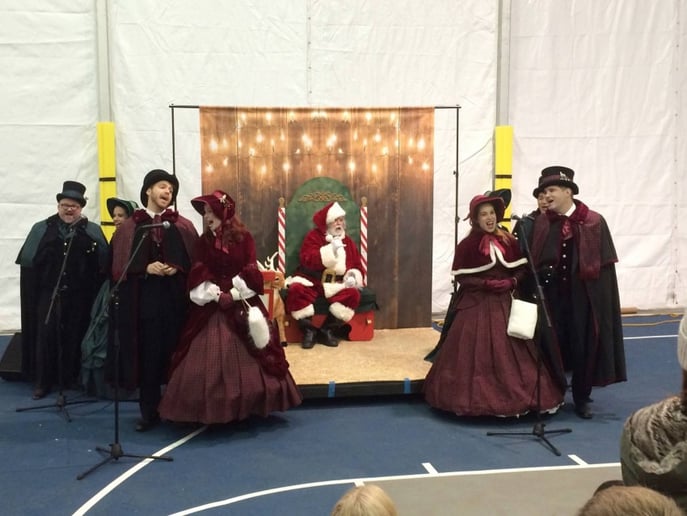 Gallery photo 5 of Manhattan Holiday Carolers