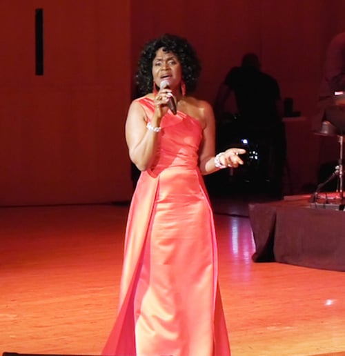 Gallery photo 1 of Deja Vu Dionne Warwick Tribute Band