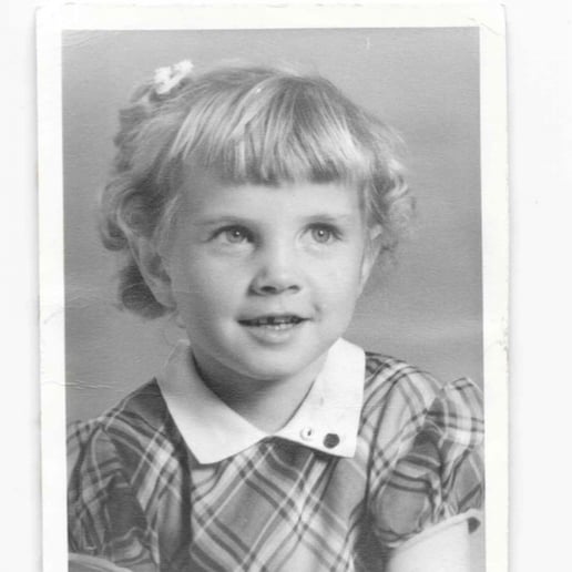 Gallery photo 1 of Delaine Shay