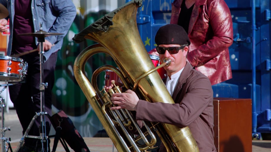 Gallery photo 7 of Delirium Street Party Brass