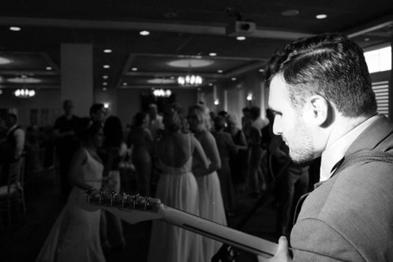 Gallery photo 7 of Del's Groove
