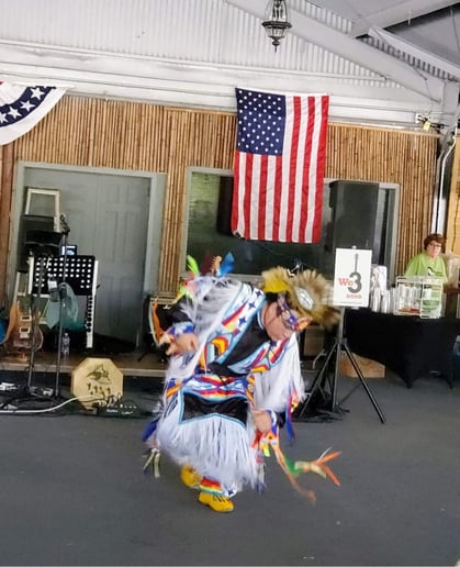 Gallery photo 4 of Delwin Fiddler, Jr., Performing Artist