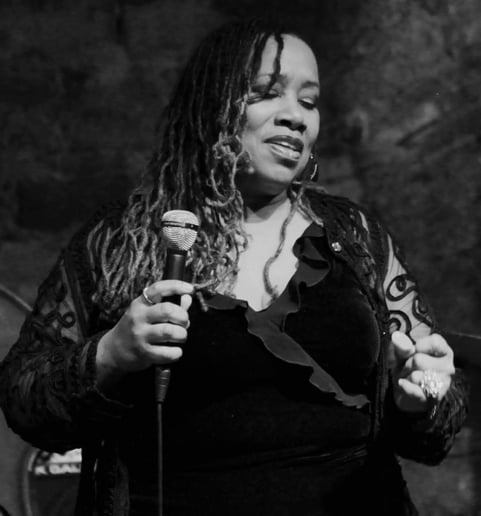 Gallery photo 2 of Denie King