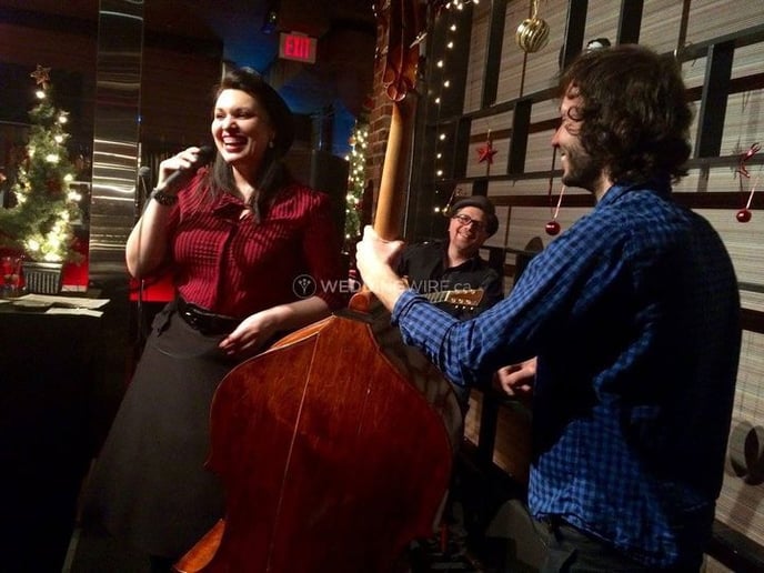 Gallery photo 4 of Denielle and the Honeytones