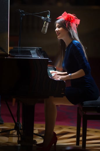 Gallery photo 2 of Denisa Grecu