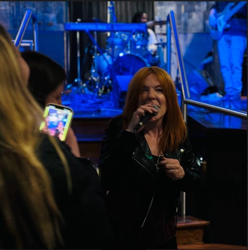 Gallery photo 3 of Denise La Grassa Band