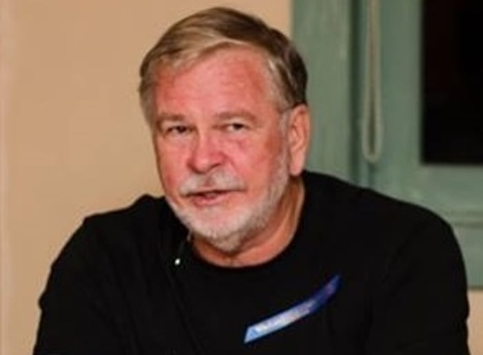 Gallery photo 1 of Dennis Moffet