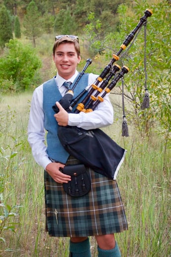 Gallery photo 5 of Jacob Shelton Bagpiper