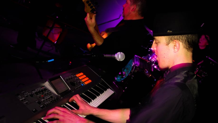 Gallery photo 2 of Denver Piano Man