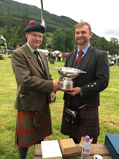 Gallery photo 1 of Derek Midgley Bagpiper