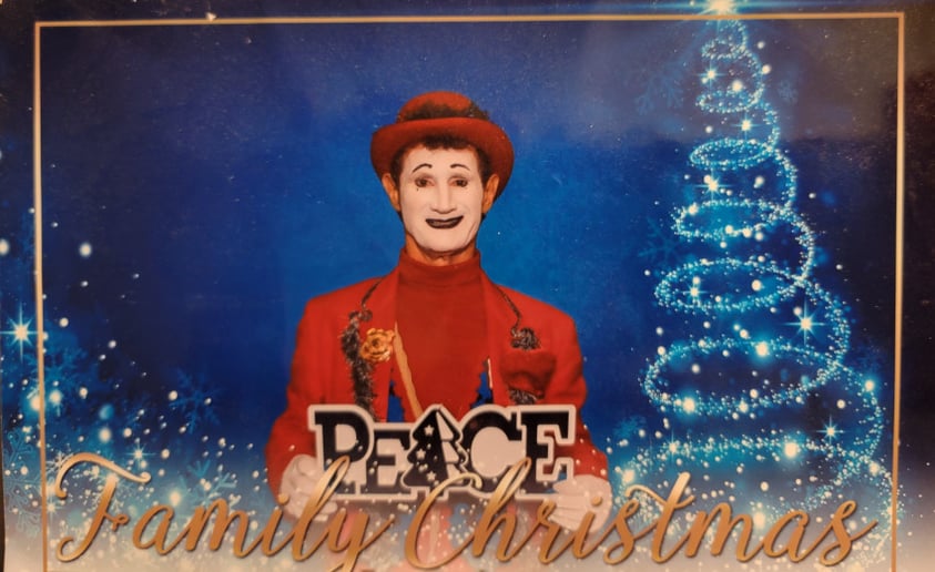 Gallery photo 14 of Derek the Mime