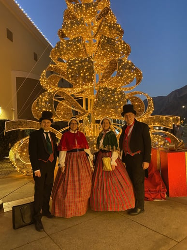 Gallery photo 14 of Desert Carolers