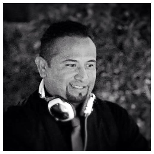 Gallery photo 1 of Desert Dj Entertainment Group