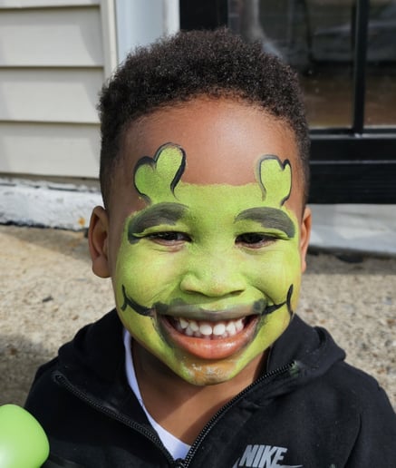 Gallery photo 9 of Designer Face Painting and Balloons
