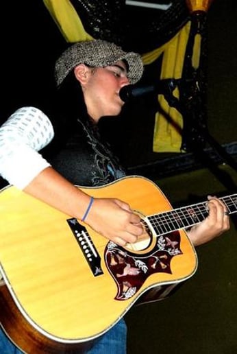 Gallery photo 8 of Desiree Jones