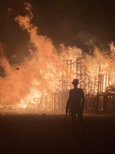 Gallery photo 1 of Devil's Fire