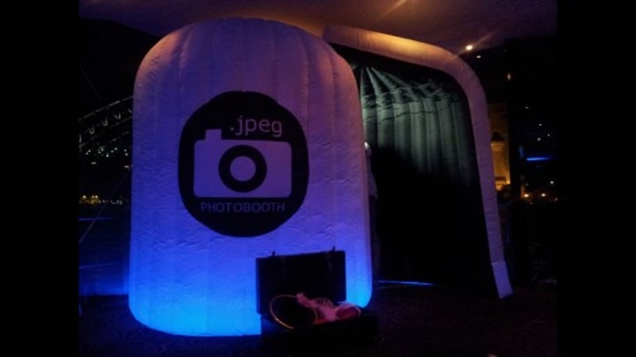 Gallery photo 6 of Devine Entertainment Photo Booths