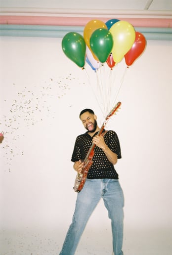 Gallery photo 1 of Devon Braxton
