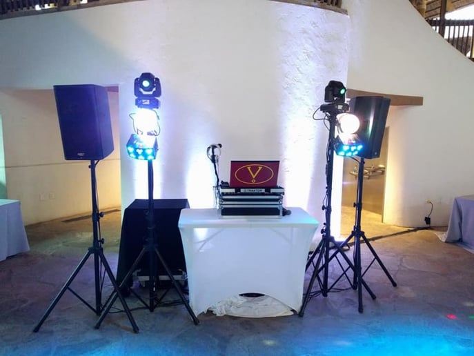 Gallery photo 2 of DJ Voo