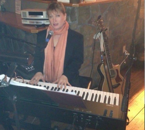Gallery photo 5 of Diane Ammons