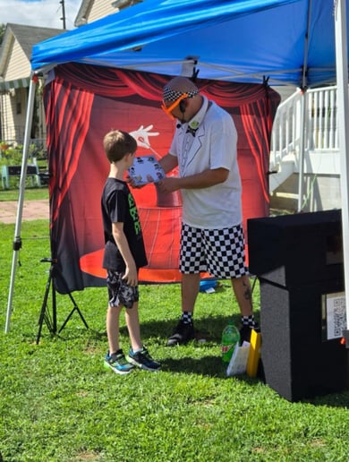 Gallery photo 5 of Magic Max’s Mischievous Magic Show