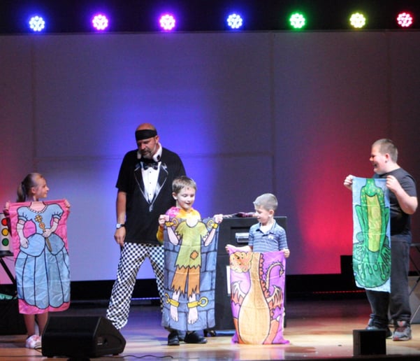 Gallery photo 10 of Magic Max’s Mischievous Magic Show