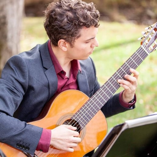 Gallery photo 1 of Diego Retana