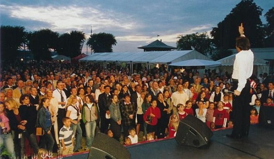 Gallery photo 1 of Neil Diamond  - The Tribute