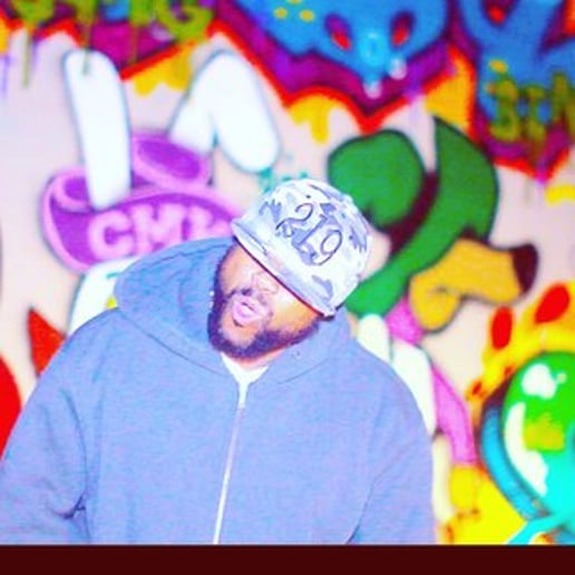 Gallery photo 3 of Dione D.N.A Sams