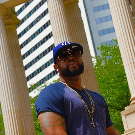 Gallery photo 4 of Dione D.N.A Sams