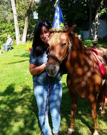Gallery photo 9 of Party Girl Pony Rides