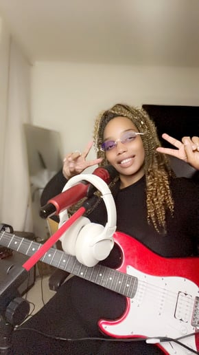 Gallery photo 4 of Diva Prime