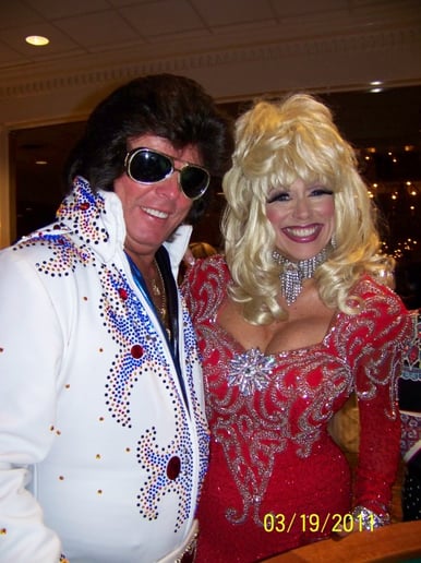 Gallery photo 9 of Holly Faris as Joan, Hillary, Marilyn, Tina and more.