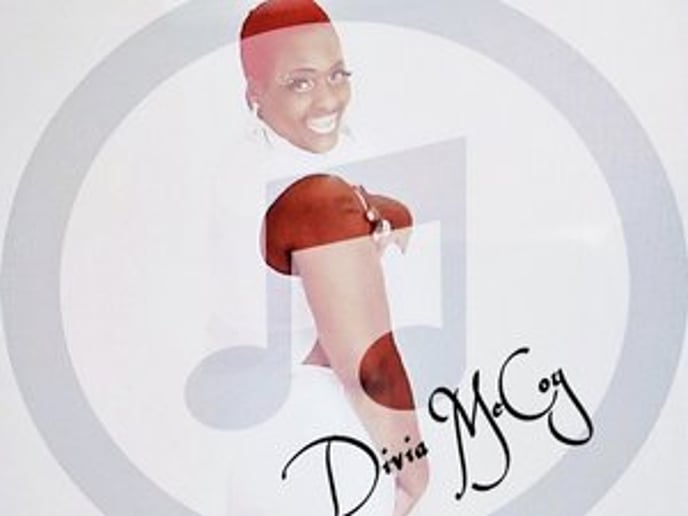 Gallery photo 10 of Divia McCoy