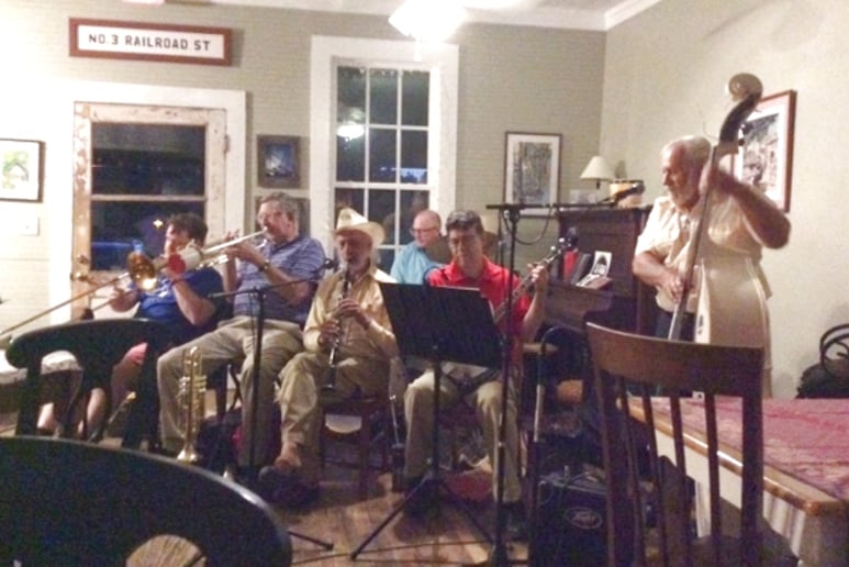 Gallery photo 4 of Dixieland Five Plus Two