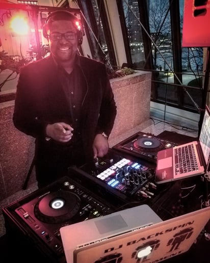 Gallery photo 2 of DJ-Backspin