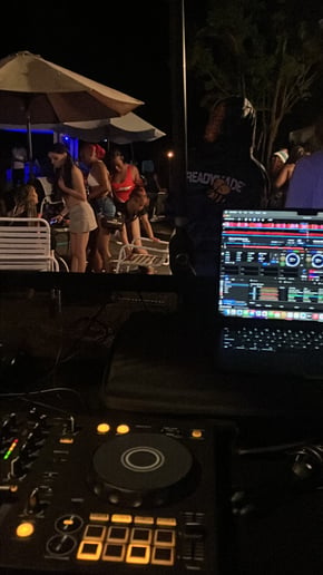 Gallery photo 2 of Dj2x