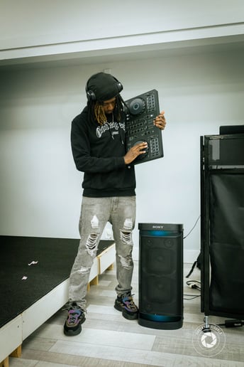 Gallery photo 1 of Dj2x