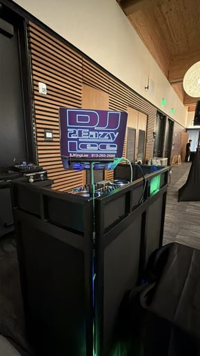 Gallery photo 3 of DJ 2EazyLee