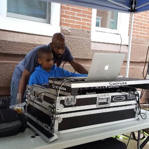 Gallery photo 2 of DJ A Squared