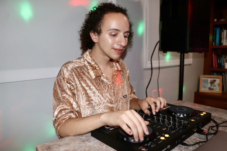 Gallery photo 3 of DJ AbstraktPulse