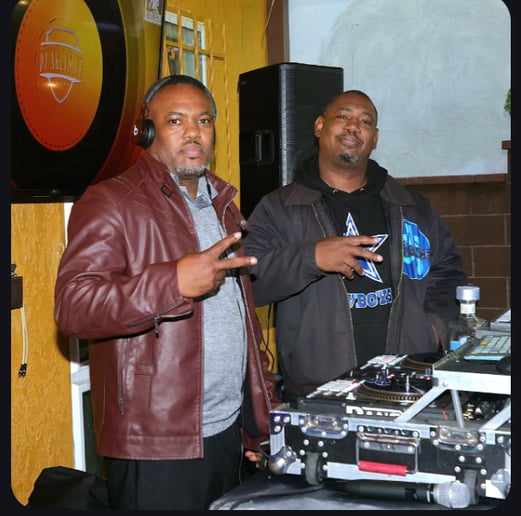 Gallery photo 1 of DJ Advance