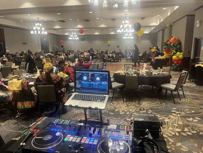 Gallery photo 9 of DJ Ajani