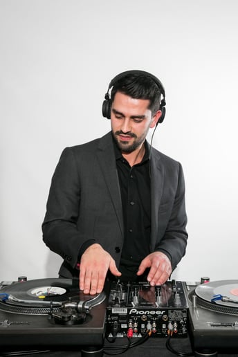 Gallery photo 1 of DJ Alejandro Bilingual Event DJ / MC