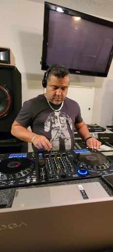 Gallery photo 8 of DJ Alexxxg