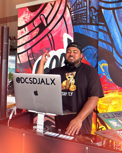 Gallery photo 3 of DJ Alx