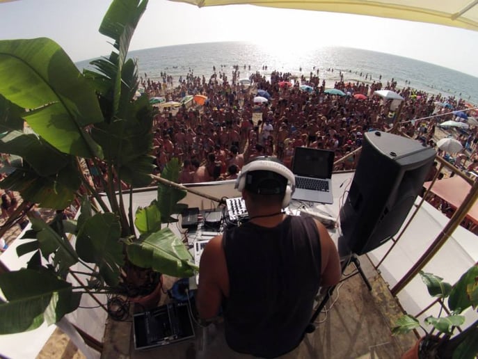 Gallery photo 4 of DJ Alx