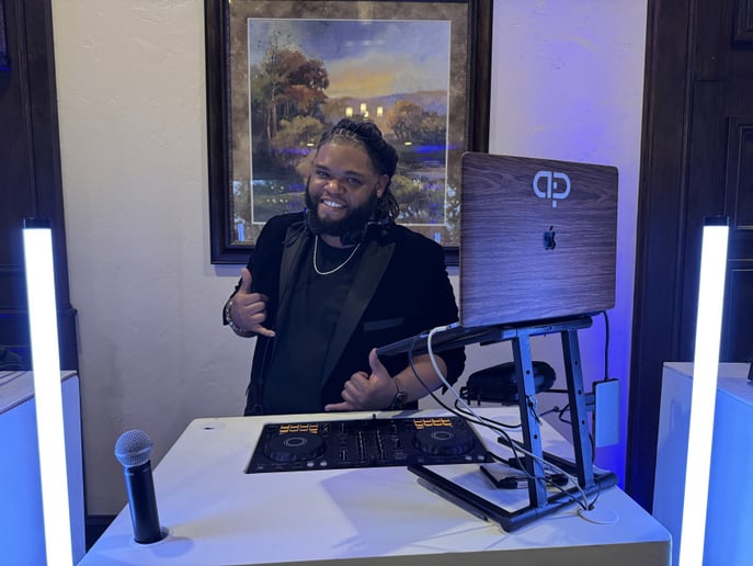 Gallery photo 1 of Dj Ap
