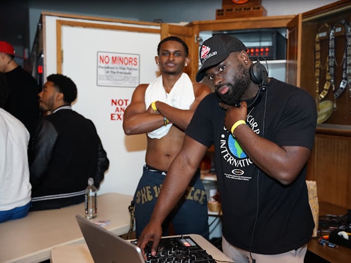 Gallery photo 2 of DJ Atlas
