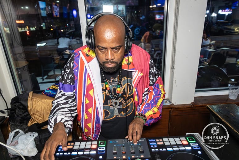 Gallery photo 2 of DJ B-1 The Oldshool Maestro
